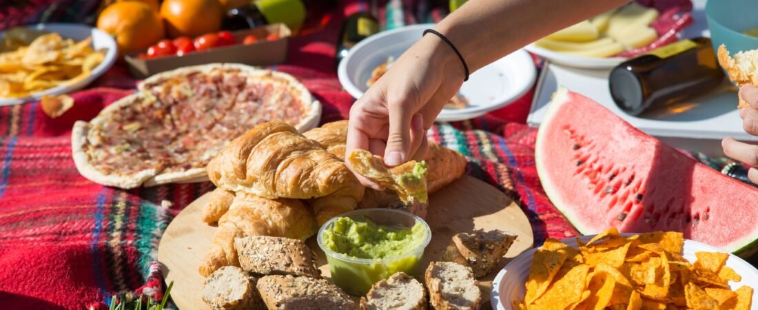 The Best Hiking Snacks for Long Trails