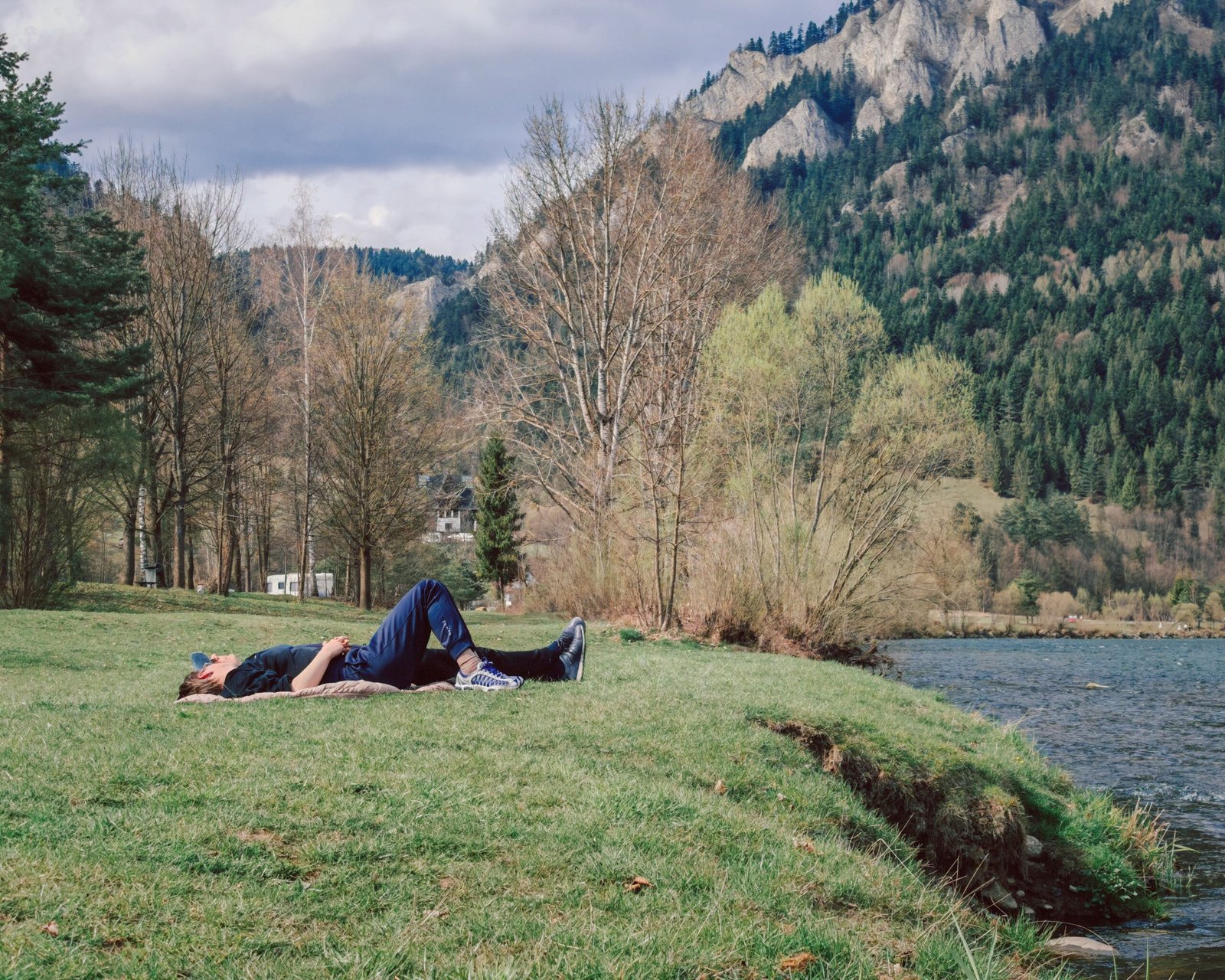 Post-Hike Recovery: 4 Steps to Prevent Soreness